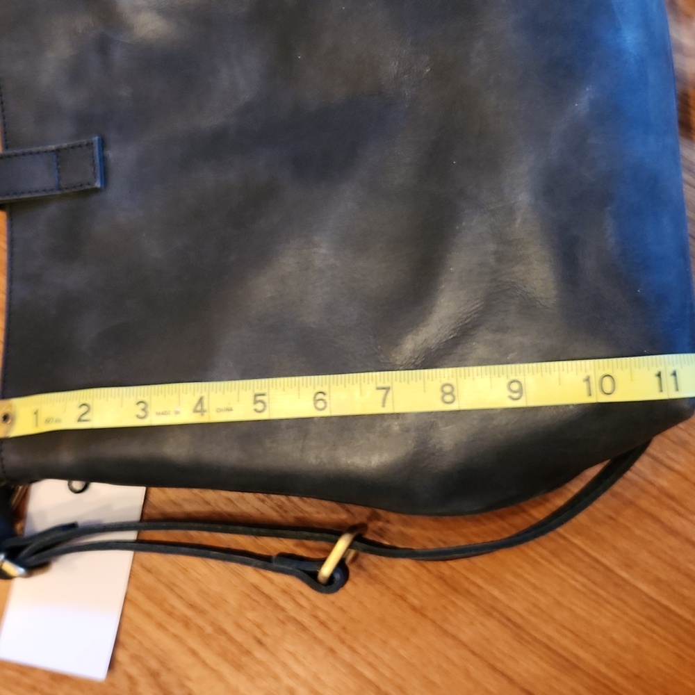 Black ELEVATE shoulder bag/backpack - Picture 3 of 5